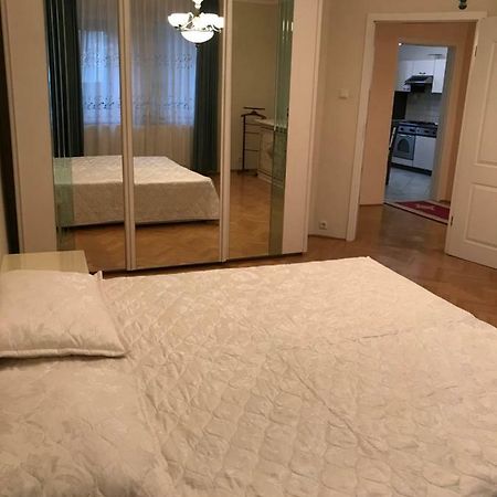 Gabor Pal 1 Apartman 2 Szoba Dunafoldvar Exterior photo
